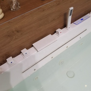 อ่างอาบน้ำอะคริลิคแบบตั้งพื้นพร้อมระบบนวดด้วยน้ำวนสำหรับวิลล่า สีขาว อ่าง<span class=keywords><strong>จา</strong></span><span class=keywords><strong>กุ</strong></span><span class=keywords><strong>ซ</strong></span><span class=keywords><strong>ซ</strong></span>ี่ อ่างอาบน้ำพร้อมฝักบัวในตัวพร้อมน้ำตก - Product Image 3