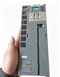 Módulo de potencia PM240-2 con filtro integrado 1.5kW 6SL3210-1PE16-1AL1 Módulo de potencia para convertidor de frecuencia 6SL3210-1PE16-1AL1 - Product Image 2