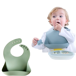 Bavoirs pour <span class=keywords><strong>bébé</strong></span> en silicone de qualité alimentaire, sans BPA, avec fermeture à bouton, faciles à nettoyer, imprimés sur mesure, pour bébés de 19 à 24 <span class=keywords><strong>mois</strong></span>, lavables, fabriqués en Chine - Product Image 1