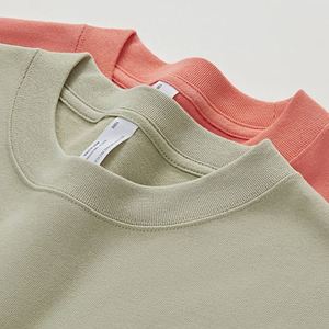 Camiseta de Hombre de Alta Calidad, Tejido Grueso de 300 g/m², Corte Regular, Personalizada con Serigrafía, Unisex, 100% Algodón - Product Image 4