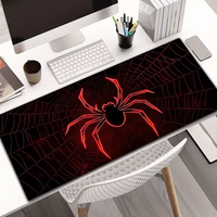 Tapis de souris de jeu extra-large avec un design d'araignée rouge cool - Base en caoutchouc antidérapante, parfait pour les passionnés de jeux.