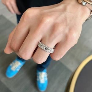 Anillo de Eternidad con Diamante Cultivado en Laboratorio, Corte Esmeralda, Oro de 18K, Bañado en Rodio, Certificado IGI, Regalo de Aniversario, Banda Completa de Piedras, Joyería Fina - Product Image 4