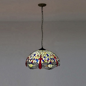 Lámpara de Techo Estilo Tiffany LongHuiJing de 16 Pulgadas de Ancho, Lámpara de Vidrio con Diseño de Libélula Roja, Hecha a Mano, Decoración Vintage - Product Image 5