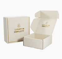 Boîte postale ondulée en papier kraft avec logo personnalisé conception gratuite boîtes d'expédition de vêtements en matériaux recyclés avec logo pour chaussettes vêtements