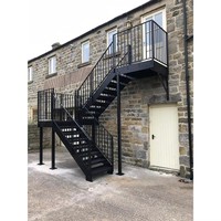 Escalier en acier pour usage extérieur, galvanisé à chaud