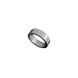 <span class=keywords><strong>Bague</strong></span> disco en acier titane pleine alliage, style minimaliste vent froid, pour hommes et femmes, tendance INS, personnalité simple et mode - Product Image 5