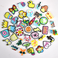 2024 nouveaux produits animaux de la mer australien pvc charme planche de surf pvc breloques Hawaii tournesol fleur chaussure breloques