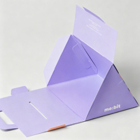 Boîte cadeau triangulaire pliable violet clair avec poignée, impression couleur personnalisée, emballage cadeau unique pour petits cosmétiques