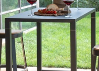 Ensemble de tabourets de bar noirs, meubles de bar de patio, table de bar et chaises pour 4 personnes