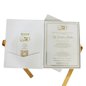 Invitation de boîte de papier d'invitations de 50e anniversaire de mariage de luxe avec de l'acrylique clair