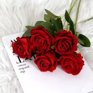 Fleurs en velours pour la décoration, mur de fleurs artificielles pour mariage, décoration de mariage, roses artificielles en gros, rose de la Saint-Valentin - Product Image 1