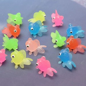 CHENXI Juguetes flotantes de peces dorados para apretar al por mayor - Juguete antiestrés para rellenar cápsulas vacías, para mayores de 5 años - Product Image 3