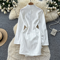 Gaun mini blazer wanita elegan berkerah V-neck tanpa kerah, lengan panjang, pinggang berkerut, dengan detail bunga 3D berumbai untuk musim semi dan gugur