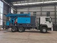 Foreuse hydraulique DTH montée sur camion de qualité supérieure de 300 m, équipée d'un compresseur d'air, à vendre
