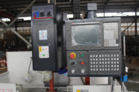 Machine de fraisage CNC verticale 3 axes XH7132, GSK, haute vitesse, broche simple, moyenne capacité, cône BT40, 80-8000, moteur 220V/380V