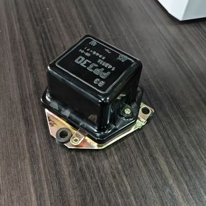 Régulateur <span class=keywords><strong>de</strong></span> tension <span class=keywords><strong>de</strong></span> relais <span class=keywords><strong>de</strong></span> <span class=keywords><strong>moto</strong></span> 12V Dnepr Ural PP 330 - Product Image 4