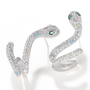 Pendientes de serpiente de oro blanco con diamantes y diamantes de fantasía para mujer, joyería de lujo para fiestas - Product Image 1