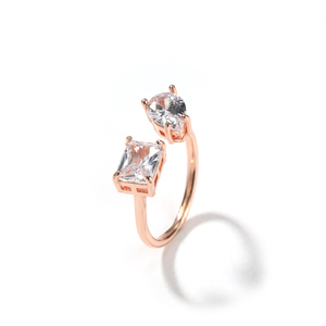 <span class=keywords><strong>Bague</strong></span> d'ornement en CZ taille émeraude UWIN Deux formes de pierres rectangulaires en forme de goutte de larme <span class=keywords><strong>Bague</strong></span> réglable de taille unique pour <span class=keywords><strong>femme</strong></span> - Product Image 6