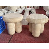 Table basse moderne en marbre blanc naturel de forme irrégulière, avec pieds cylindriques en marbre massif, table de salon de luxe