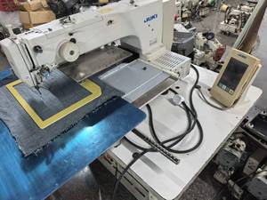 Máquina de coser electrónica Juki AMS-210E para etiquetas de ropa, máquina de coser para etiquetas de prendas, máquina de coser computarizada - Product Image 6
