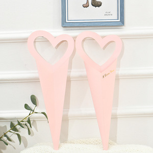 Boîte à fleurs en forme de cœur Josi Single Rose avec poignée en forme de pêche, mini boîte en papier, bouquet de fleurs en forme de cœur, boutique de fleurs - Product Image 3