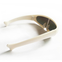 Lunettes de soleil tendance créative pour chat Lunettes laser pour chien Accessoires pour chien Lunettes de protection multicolores pour chien et chat