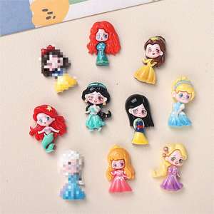 Nuevos personajes de dibujos animados, varios accesorios de resina de princesa para pegamento en crema, funda de teléfono DIY, pegatina para refrigerador, horquilla para taza de agua - Product Image 4