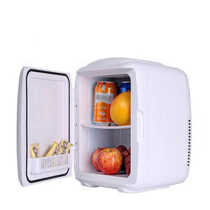 Venta caliente Color blanco PP Puerta de plástico Hogar Coche AC DC Uso <span class=keywords><strong>Mesa</strong></span> portátil 4L Refrigerador cosmético Mini <span class=keywords><strong>nevera</strong></span> - Product Image 1