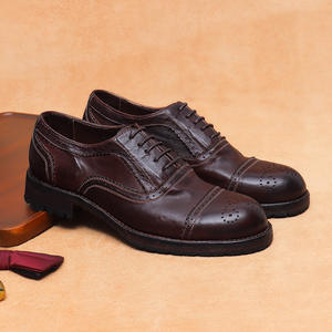 รองเท้าบูทหนังแท้ผู้ชายดีไซน์คลาสสิคล่าสุด ประจำฤดูใบไม้ร่วง-ฤดูหนาว ปี 2025 สวมใส่สบาย เหมาะสำหรับทำงาน กันน้ำ กันลื่น แบบสวม DSYX - Product Image 2