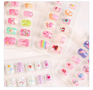 <span class=keywords><strong>Faux</strong></span> <span class=keywords><strong>ongles</strong></span> courts pour enfants, à presser, avec colle adhésive, design mignon et <span class=keywords><strong>kawaii</strong></span> pour filles, faciles à porter. - Product Image 3