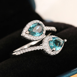 Anello a Goccia con Design Aperto, Stile Regolabile, Anello da Dito per Donne - Product Image 4