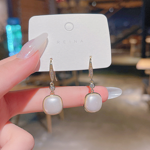 Hàn Quốc Phiên Bản Mới Baroque Ngọc Trai Zircon Siêu <span class=keywords><strong>Flash</strong></span> Bông Tai Retro Thiết Kế Hoa Mô Hình Tính Khí Stud Cho Đảng - Product Image 6