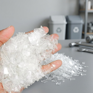 Flocons de bouteilles PET transparents lavés et purs à 100 % de haute qualité, directement de l'usine d'Afrique du Sud - Product Image 3