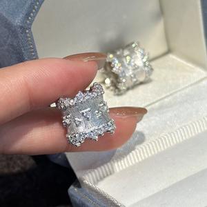 Pendentif de style palais en argent pur S925 avec incrustation de zircon, simple et élégant, design vintage médiéval français, tendance - Product Image 3