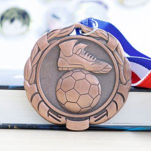 Proveedor de fábrica de oro, plata, bronce, arte <span class=keywords><strong>gratis</strong></span>, aleación de Zinc, Medalla deportiva, Premio personalizado, carrera <span class=keywords><strong>para</strong></span> recuerdo - Product Image 4