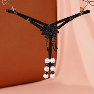 Tanga para mujer de talla grande, color negro y blanco, con cuentas, de fibra de poliéster tejida, solo lavar a mano. - Product Image 1
