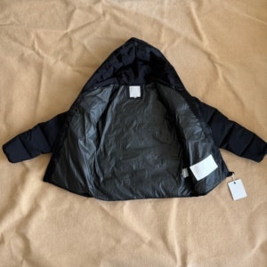 Veste d'hiver légère unisexe en coton rembourré à capuche, style streetwear, avec fermeture éclair et coutures horizontales - Product Image 6