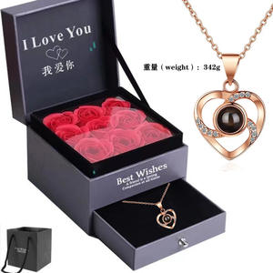 Regalo para el Día de la Madre 2026, Rosa Eterna Real en Caja con Collar Te Amo en 100 Idiomas Diferentes - Product Image 6