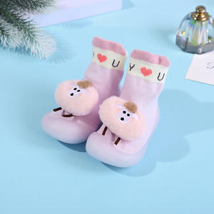 รองเท้าพื้นนิ่มใส่ในบ้านสำหรับทารกและเด็กวัยหัดเดินถุงเท้ากระต่ายน่ารักดีไซน์กันลื่นสำหรับเด็กผู้หญิงฤดูใบไม้ร่วงและฤดูหนาว - Product Image 3
