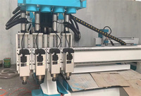 Routeur CNC automatique 1325 de haute qualité pour le travail du bois avec broche ATC pour portes d'armoires