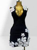 Robe d'été décontractée pour femme, noire, unie, avec nœud, mi-longue, col en V profond, sans manches, ornée de fleurs faites à la main, pour le quotidien
