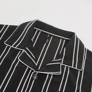 <span class=keywords><strong>Pigiama</strong></span> estivo a maniche corte in seta di ghiaccio abbigliamento da casa vestito a righe casual sottile da <span class=keywords><strong>uomo</strong></span> <span class=keywords><strong>nero</strong></span> da casa - Product Image 2