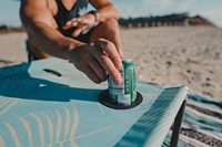 Table de camping pliable légère et portable pour les aventures en plein air, la plage, le mobilier d'extérieur, surface stable, porte-gobelets, porte-boissons, porte-téléphone