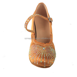 Chaussures de danse fermées personnalisées avec strass Bronze Satin daim <span class=keywords><strong>semelle</strong></span> danse latine chaussures 3 pouces livraison directe - Product Image 4