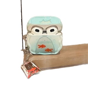 Funda Protectora para Auriculares Inalámbricos AirPods Pro 3, Diseño de Pez Pequeño y Lindo, Color Rosa Translúcido, Compatible con AirPods Pro 2 - Product Image 5