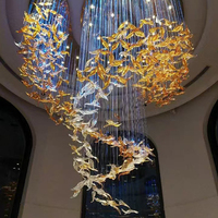 Lustre en verre de Murano personnalisé en forme de plume, luminaire suspendu LED pour grande escalier et hall d'hôtel futuriste