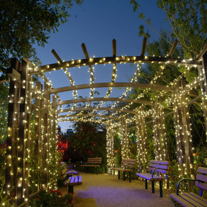 Guirnalda de Luces Solares de 100 LED de Siete Colores, Impermeables, para Decoración Exterior - Product Image 1