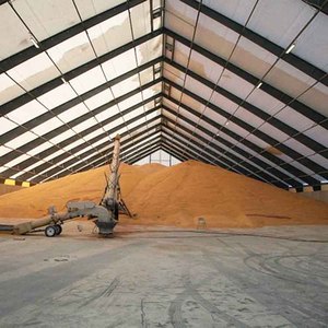 Entrepôt de stockage de maïs à structure en acier modulaire, bâtiment agricole à ossature métallique, grange à blé plate, personnalisable de 4000 à 15000 tonnes - Product Image 3