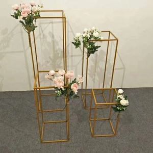 YAYUN A-1051 4PCSゴールデンフレームウェディングセンターピースフラワースタンドアイアン装飾用 - Product Image 4