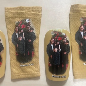 Protège-tibias de football personnalisés par sublimation, matériau PE+EVA, couleurs et tailles personnalisables, logo personnalisé, service OEM/ODM, enfants - Product Image 6